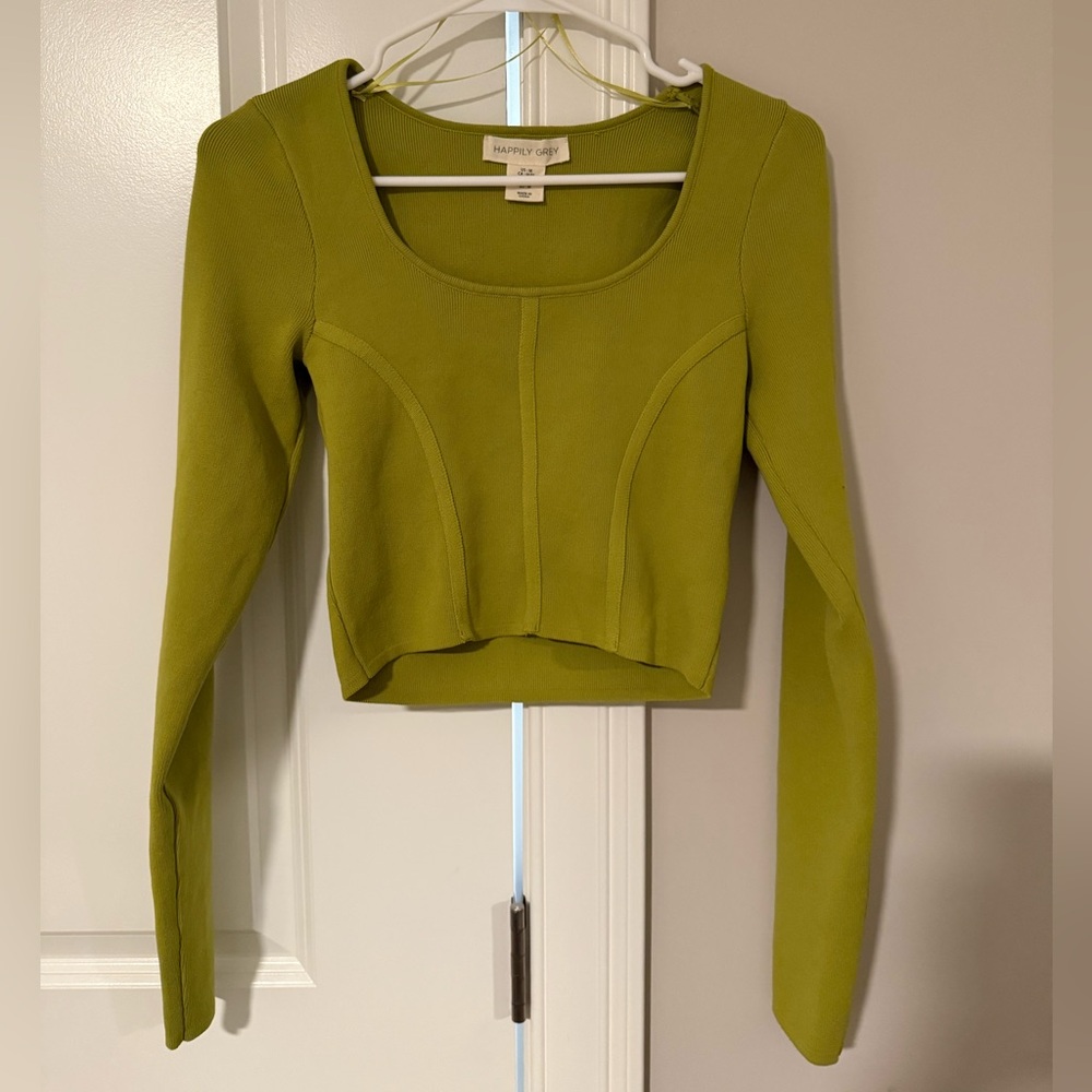 Green Long Sleeve Top